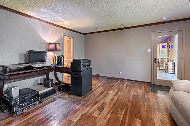 112 Cloudcrest Drive, Desoto, TX 75115