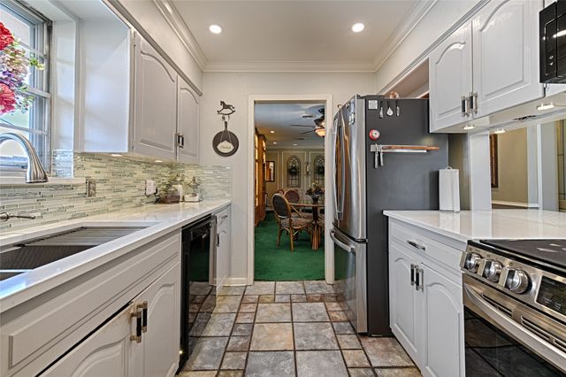 112 Cloudcrest Drive, Desoto, TX 75115