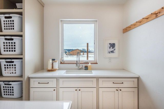 5280 OReilly Road, Omro, WI 54963