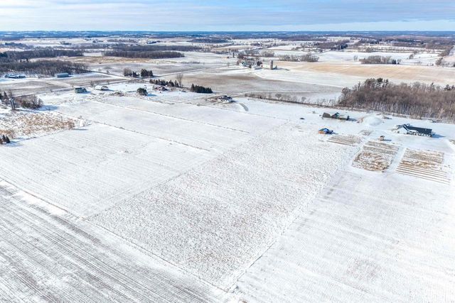 5280 OReilly Road, Omro, WI 54963