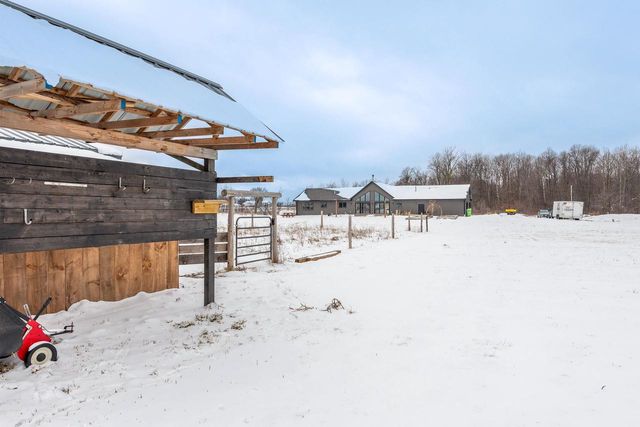 5280 OReilly Road, Omro, WI 54963