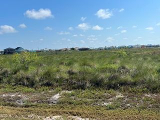 663 664 Northwest Dr, Rockport, TX 78382