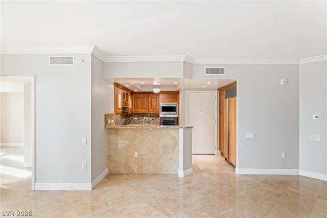 2777 Paradise Road 901, Las Vegas, NV 89109