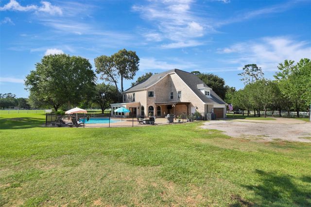 29545 Dobbin Huffsmith Road, Magnolia, TX 77354