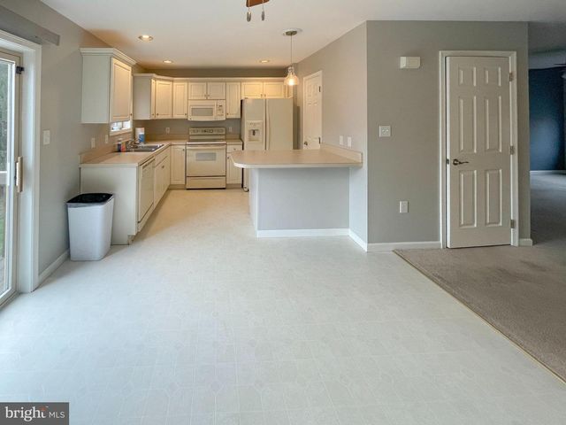 2 RIVER BEND PARK, Lancaster, PA 17602