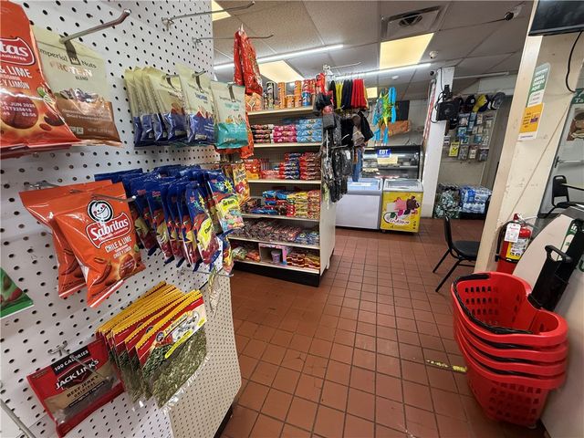 273 Academy Avenue, Providence, RI 02908
