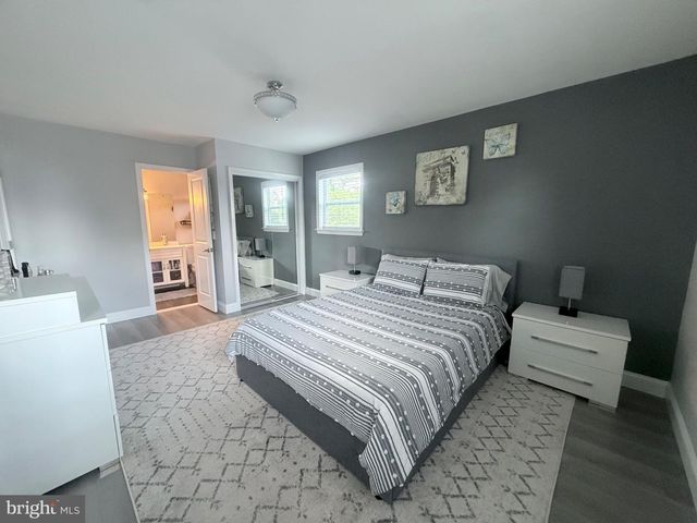 214 WELSFORD RD, Fairless Hills, PA 19030