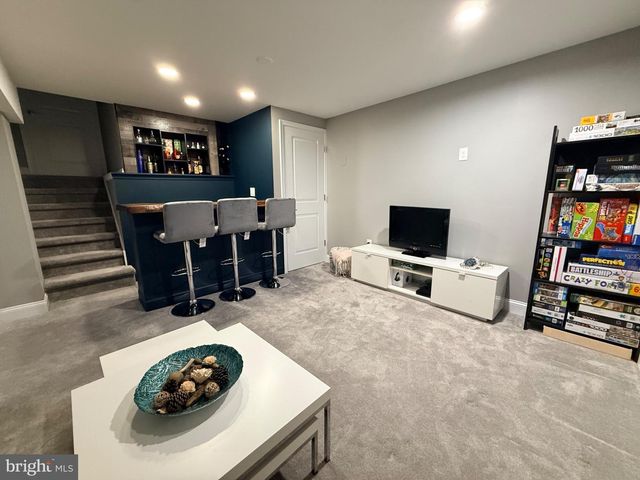 214 WELSFORD RD, Fairless Hills, PA 19030