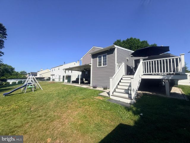 214 WELSFORD RD, Fairless Hills, PA 19030