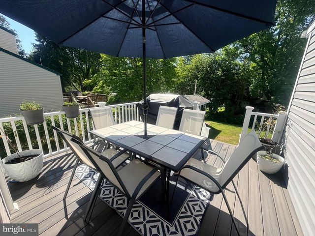 214 WELSFORD RD, Fairless Hills, PA 19030