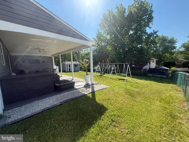 214 WELSFORD RD, Fairless Hills, PA 19030