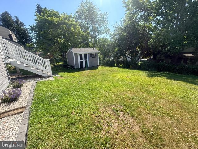 214 WELSFORD RD, Fairless Hills, PA 19030
