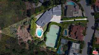 1612 Stradella Road, Los Angeles, CA 90077
