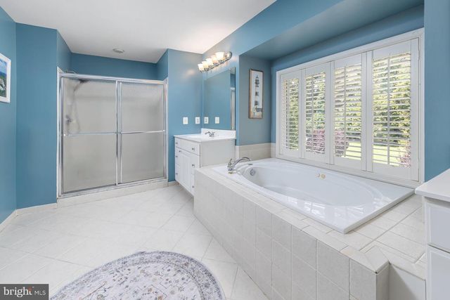 313 BELMONT CT, Mullica Hill, NJ 08062