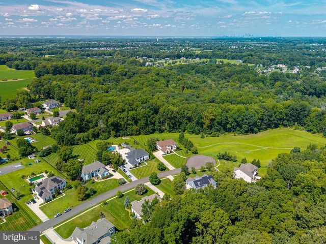 313 BELMONT CT, Mullica Hill, NJ 08062