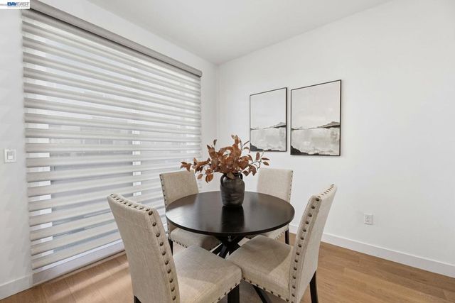 931 Edy Ln, Oakland, CA 94607