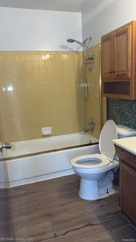 30058 Halecreek Street, Romulus, MI 48174