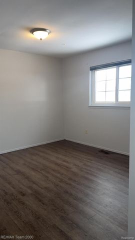 30058 Halecreek Street, Romulus, MI 48174