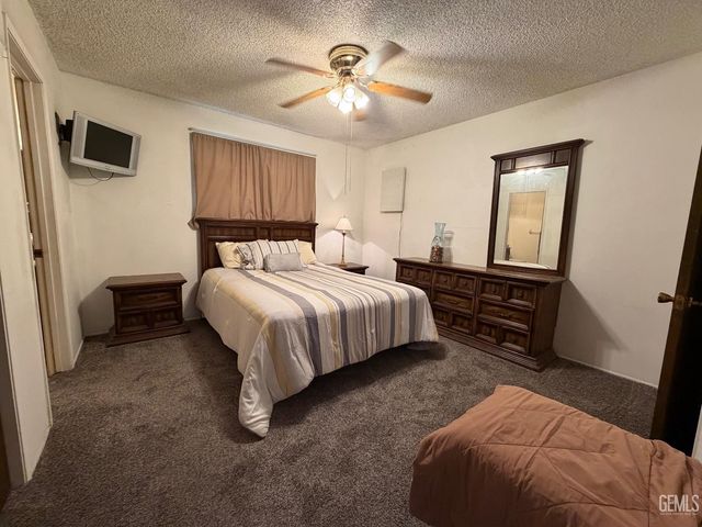 2005 Avondale Drive, Bakersfield, CA 93306