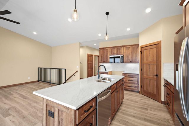 638 Sunset & 217 Dale Drive, Lodi, WI 53555