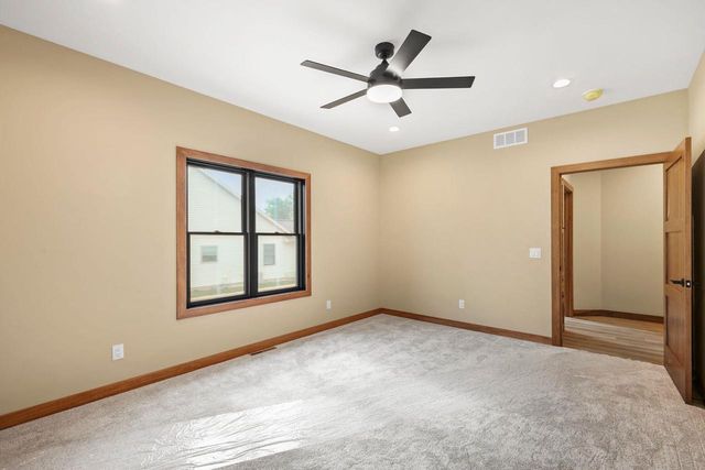 638 Sunset & 217 Dale Drive, Lodi, WI 53555