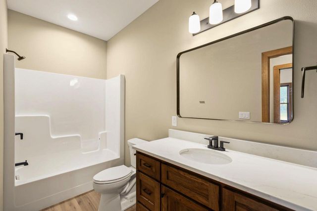 638 Sunset & 217 Dale Drive, Lodi, WI 53555