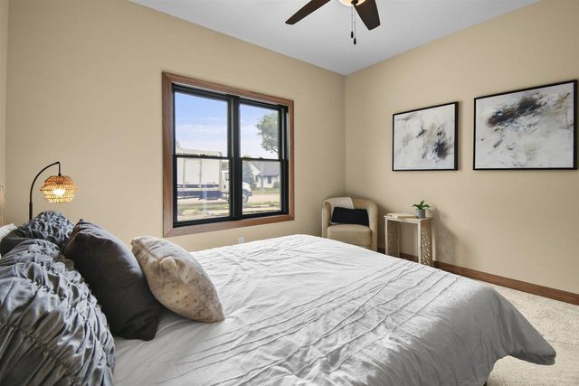 638 Sunset & 217 Dale Drive, Lodi, WI 53555