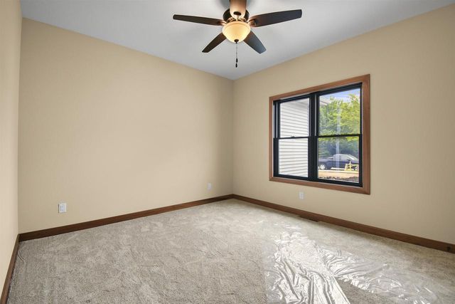 638 Sunset & 217 Dale Drive, Lodi, WI 53555