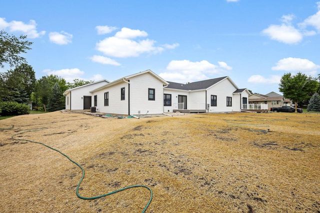 638 Sunset & 217 Dale Drive, Lodi, WI 53555