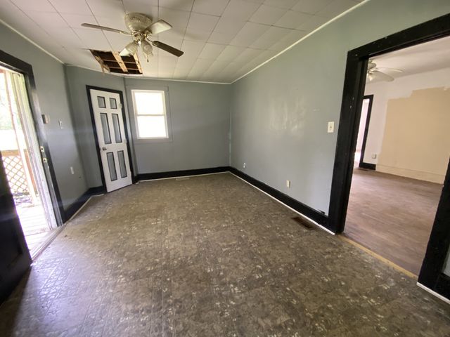 1499 Turnpike Rd, Summertown, TN 38483