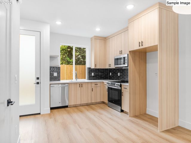 3556 N Haight Ave 4, Portland, OR 97227