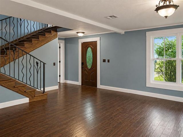 401 W First St Street, Iowa, LA 70647