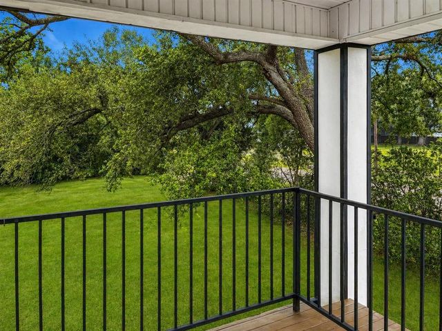 401 W First St Street, Iowa, LA 70647