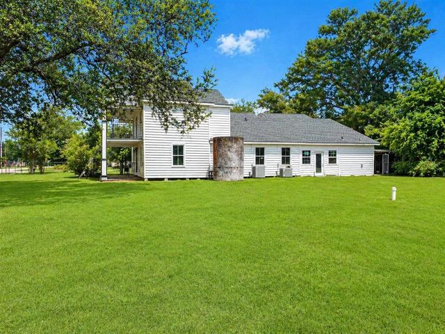 401 W First St Street, Iowa, LA 70647
