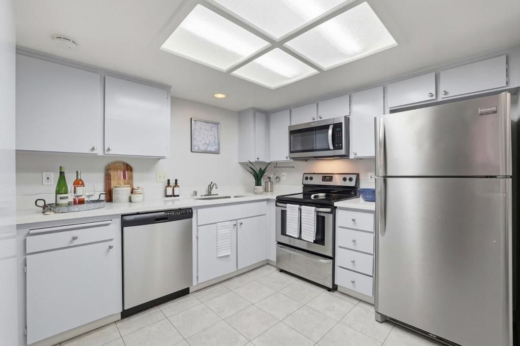 Image 6 of property listing at 2465 Sequester Court, San Jose, CA 95133