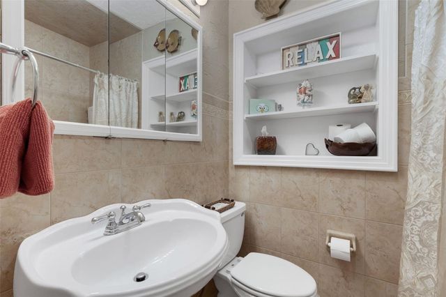 2529 SUNSET DRIVE, Largo, FL 33770