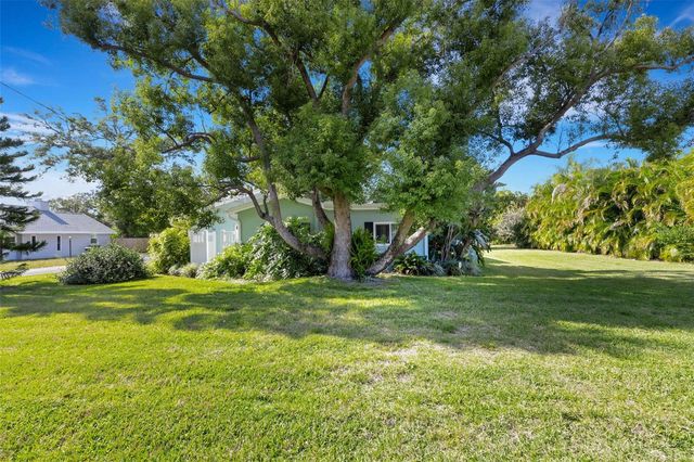 2529 SUNSET DRIVE, Largo, FL 33770