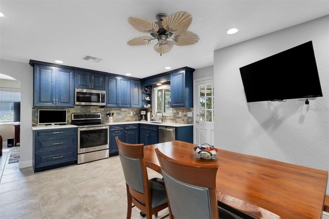 2529 SUNSET DRIVE, Largo, FL 33770