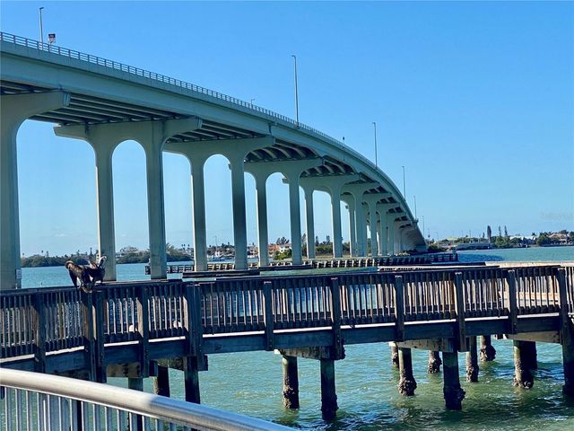 2529 SUNSET DRIVE, Largo, FL 33770