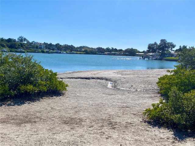 2529 SUNSET DRIVE, Largo, FL 33770