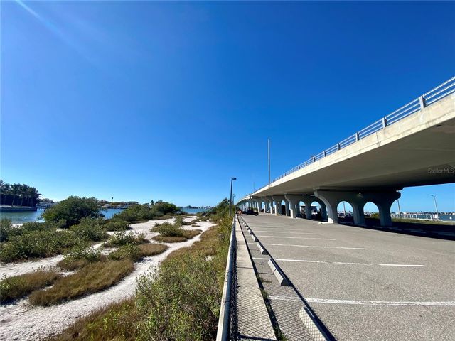 2529 SUNSET DRIVE, Largo, FL 33770