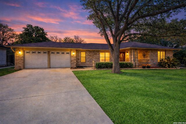 2011 Broken Oak, San Antonio, TX 78232