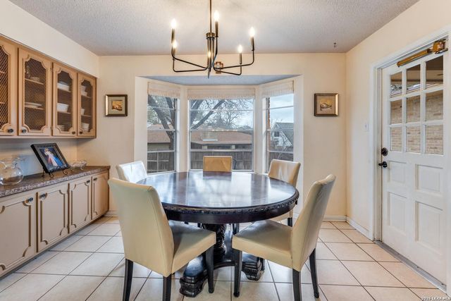 2011 Broken Oak, San Antonio, TX 78232