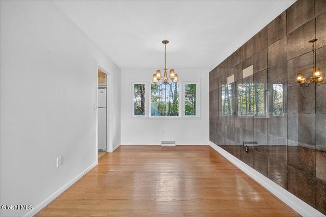 44 Damask Drive, Clifton Park, NY 12065