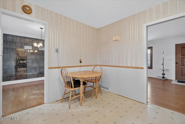 44 Damask Drive, Clifton Park, NY 12065