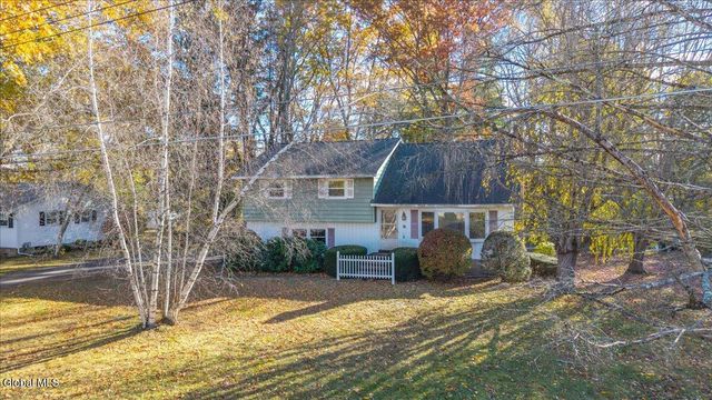 44 Damask Drive, Clifton Park, NY 12065