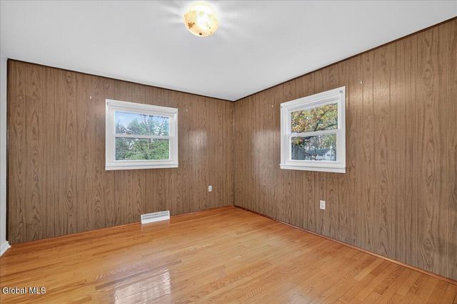 44 Damask Drive, Clifton Park, NY 12065