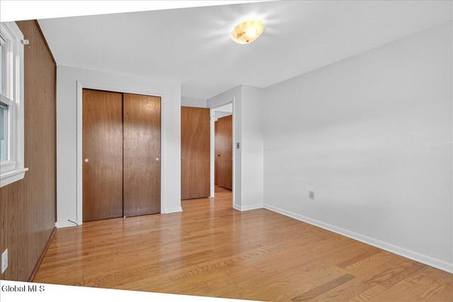 44 Damask Drive, Clifton Park, NY 12065