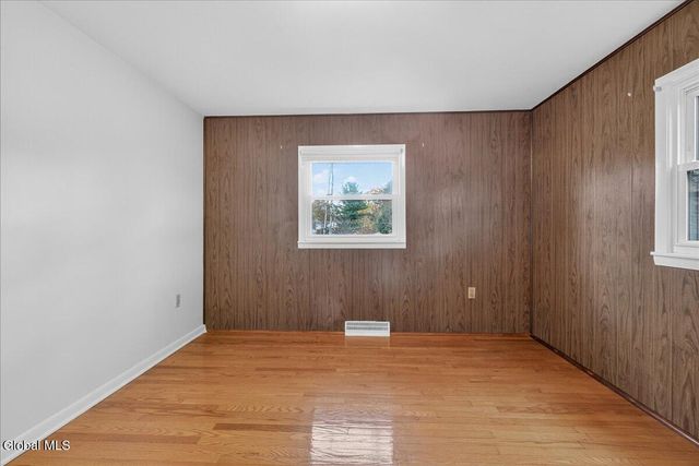 44 Damask Drive, Clifton Park, NY 12065