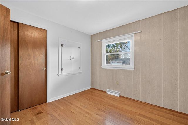 44 Damask Drive, Clifton Park, NY 12065